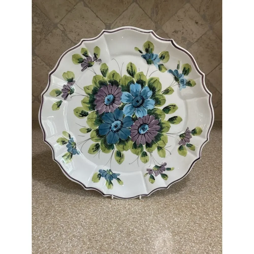 Unmarked italian ceramic